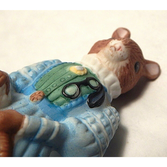 Winsome The Woodmouse Family Mouse Figurine - Picture 6 of 7